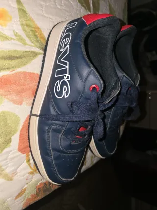 Zapatillas Levi's Azul y Rojo Talla 39