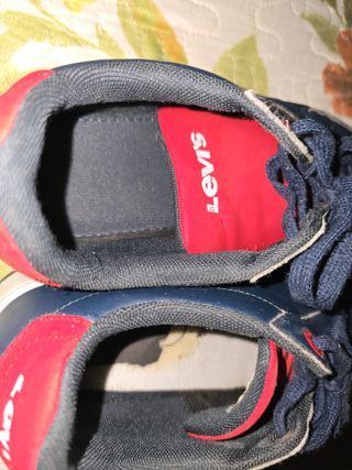 Zapatillas Levi's Azul y Rojo Talla 39