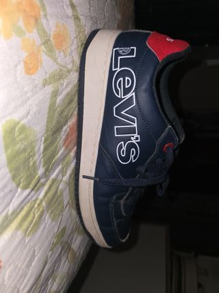Zapatillas Levi's Azul y Rojo Talla 39