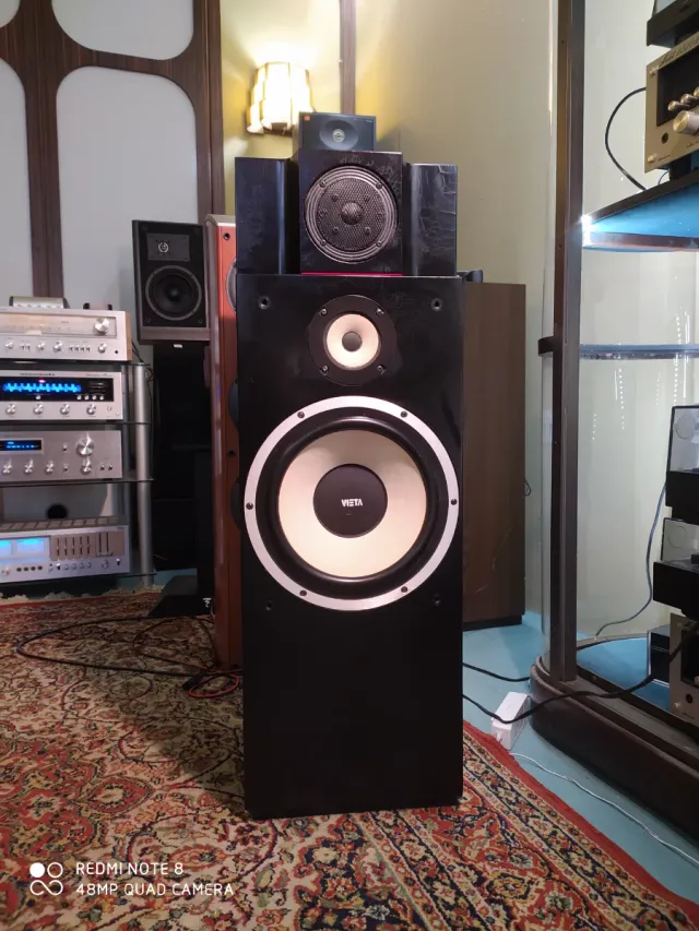 Fantásticos altavoces VIETA