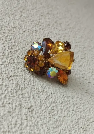 Broche vintage ámbar y dorado