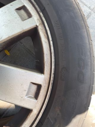 ford llanta y neumáticos 