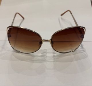 Gafas de sol mujer montura dorada
