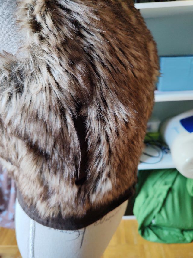 Chaleco pelo sintético talla S
Buena calidad