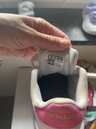 Scarpe da ginnastica Adidas bambina bianche n.22