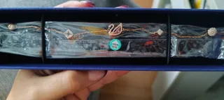 Pulsera Swarovski Cisne Rosa y Oro