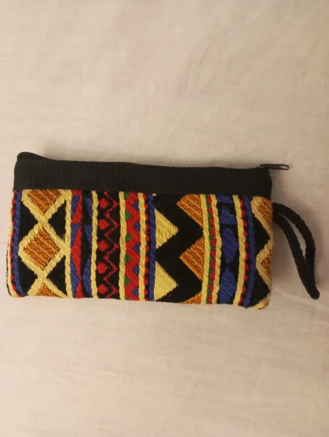 Neceser étnico con asa