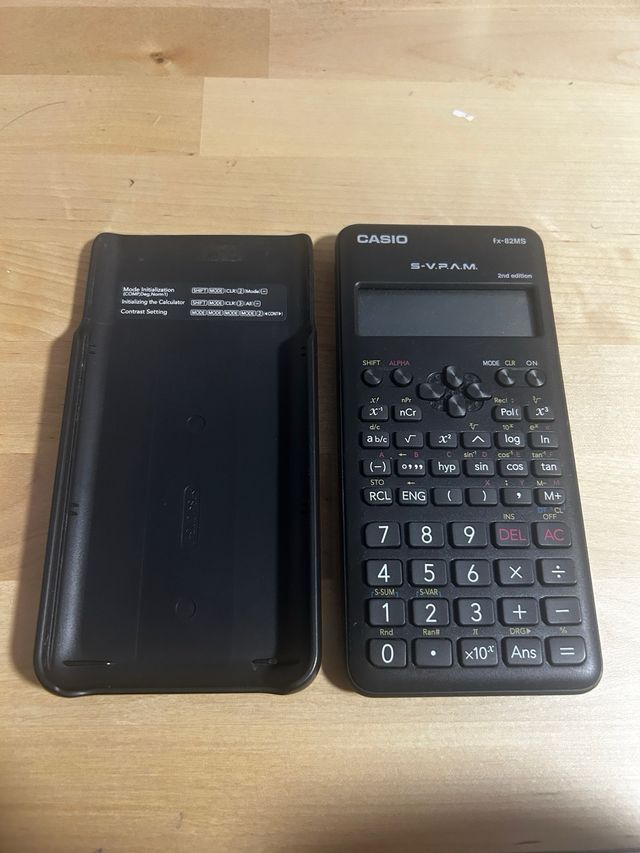 Calculadora Casio fx-82MS