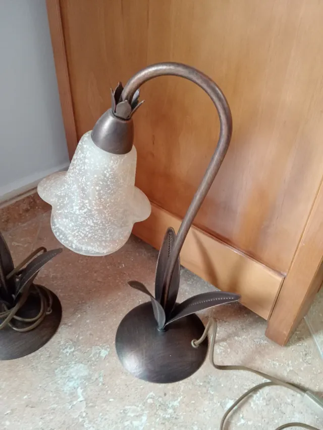 Lámparas de mesilla estilo floral