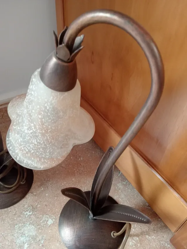 Lámparas de mesilla estilo floral