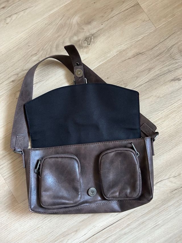 Bolso marrón tipo cuero – Pull&Bear