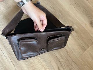 Bolso marrón tipo cuero – Pull&Bear