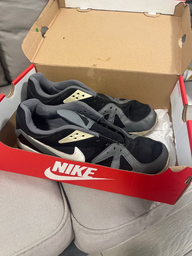 Nike Structure Negro/Gris