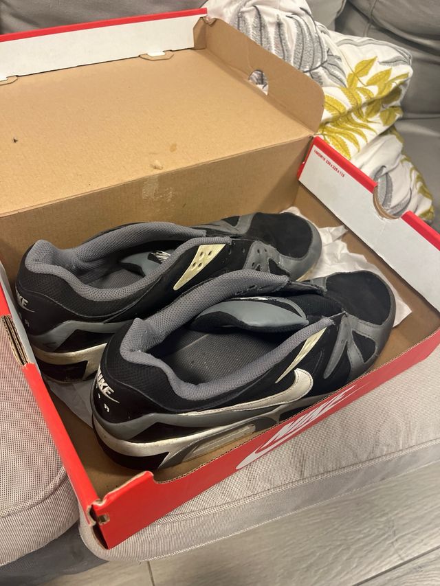 Nike Structure Negro/Gris