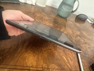 Apple iPad nero (7a generazione) 32Gb grigio+Apple Pencil