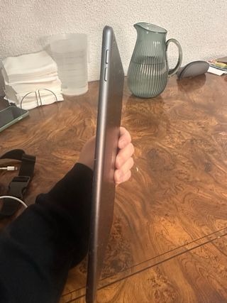 Apple iPad nero (7a generazione) 32Gb grigio+Apple Pencil