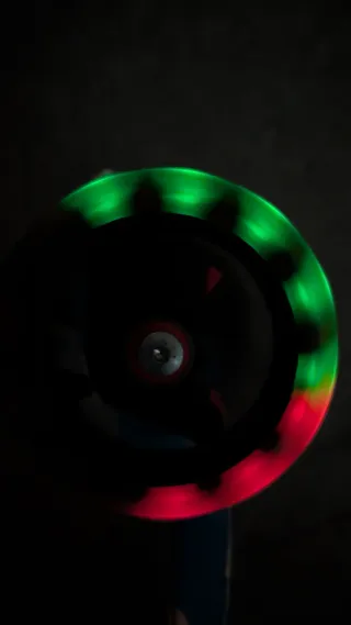Patinete 3 ruedas infantil. Ruedas con luces.