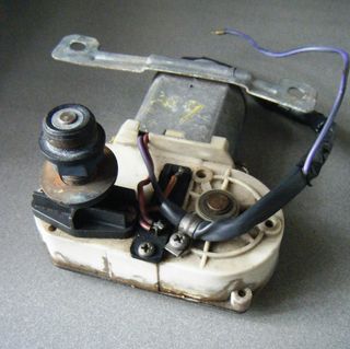 Motor Limpia Luneta Seat 127