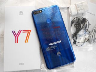 Huawei Y7 blu marino 