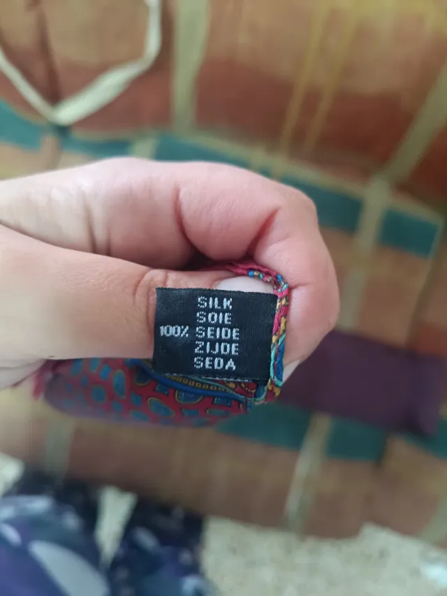 Pañuelo de seda 100% morado y rojo