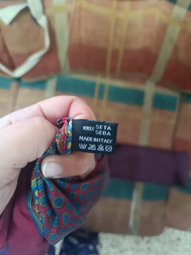 Pañuelo de seda 100% morado y rojo