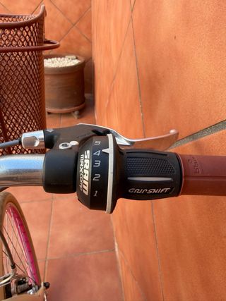 Bicicleta BTWIN con cesta