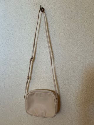 Bolso pequeño beige – Pull&Bear