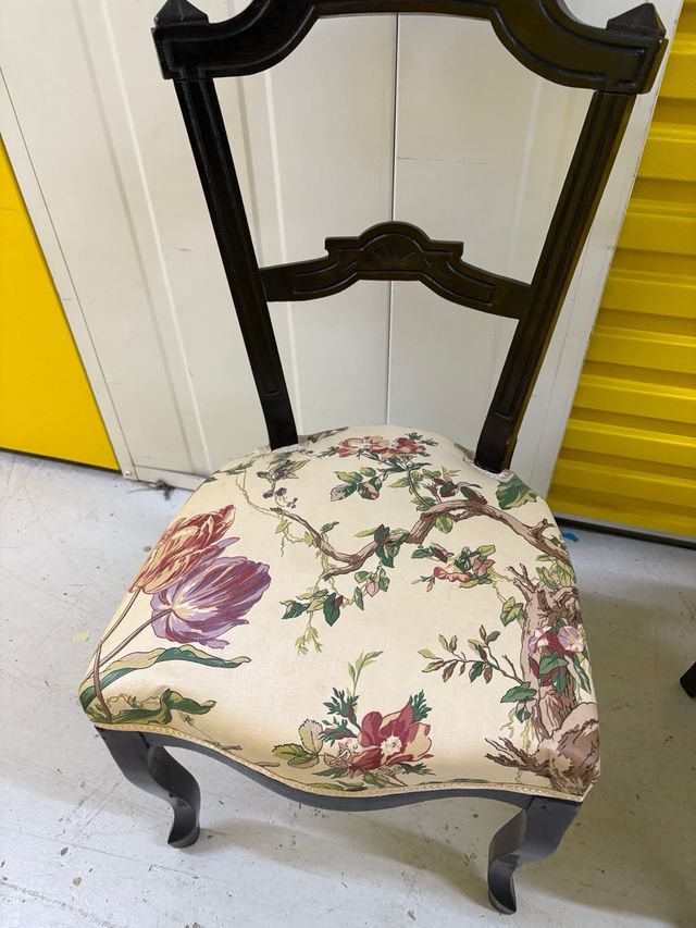 7 Sillas Caoba Isabelinas Tapizadas