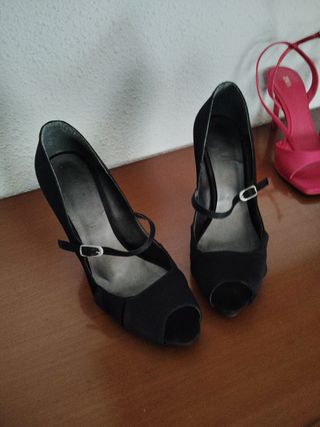 2 Pares Zapatos Talla 39/40 usados una sola vez