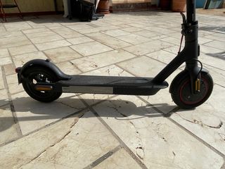 Patinete Xiaomi Pro 2 - Ruedas 10” - Extras