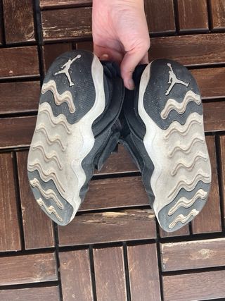 Zapatillas Jordan niño talla 35.5