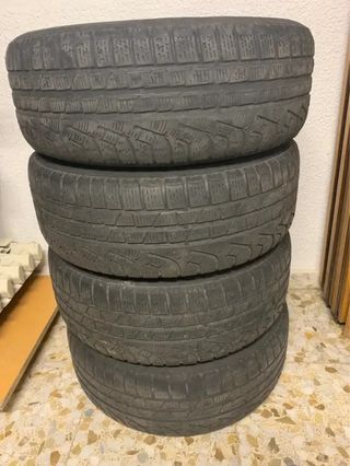 4 ruedas / llantas de 16 pulgadas.