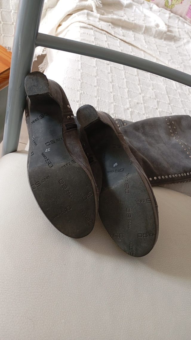 Botas DS COOL Talla 37 Gris Tachuelas