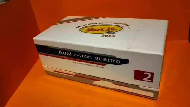 Caja Slot.it Audi e-tron quattro 2013