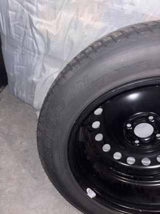 Neumático Michelin con llanta