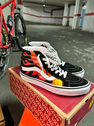 Zapatillas Vans SK8-Hi Botín Llamas