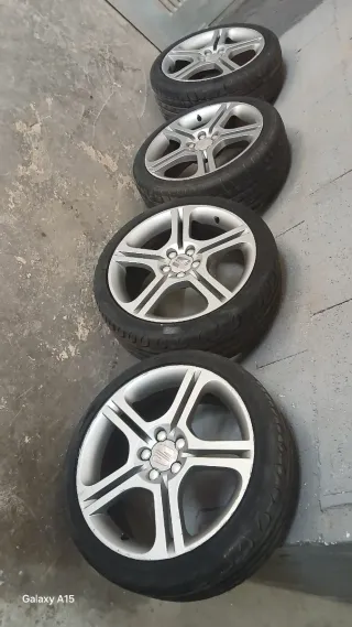 Llantas SEAT Ibiza 6L FR 215/40 ZR 17 87Y