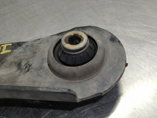 BRAZO SUSPENSION INFERIOR DELANTERO IZQUIERDO REN