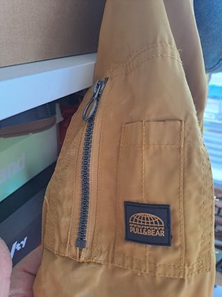 Chaqueta bomber Pull&Bear amarilla/mostaza y gris