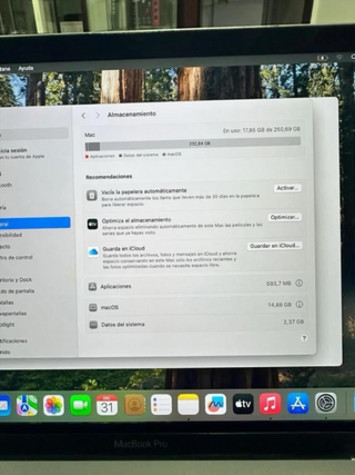 MacBook Pro 2020 256GB 8GB RAM Touch Bar