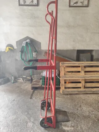 Carretilla de mano robusta de 2 mts