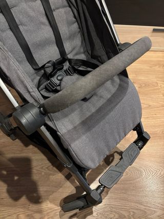 Carrito de paseo Twistshake gris