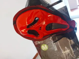 Máscara de Halloween Roja y Negra Talla M