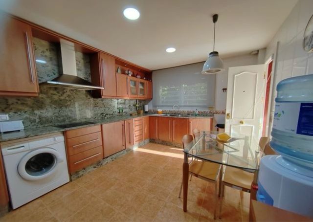 Alquiler Chalet con Jardín