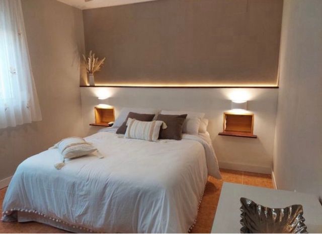 Alquiler Chalet con Jardín