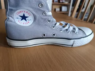 Converse grises altas