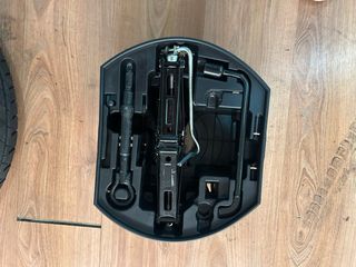 Rueda repuesto + Kit gato 195/65/15 PSA