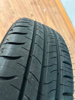 Rueda repuesto + Kit gato 195/65/15 PSA
