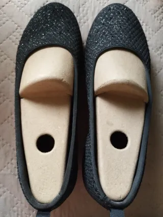 Bailarinas Skechers Talla 39 Negras, como nuevas.