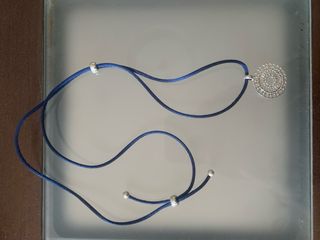 Colgantes plata y cordón azul